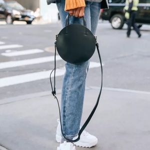 URBAN OUTFITTERS top handle circle bag